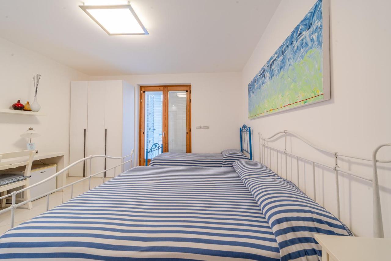 Lo Scalo Bed And Breakfast Marina Di Novaglie Alessano Exterior foto